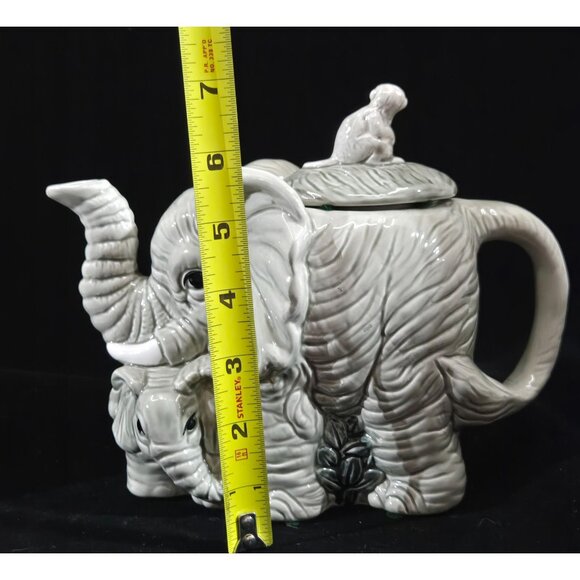Elephant-Themed Ceramic Teapot With Monkey Lid In Glossy Gray Finish - Picture 10 of 10
